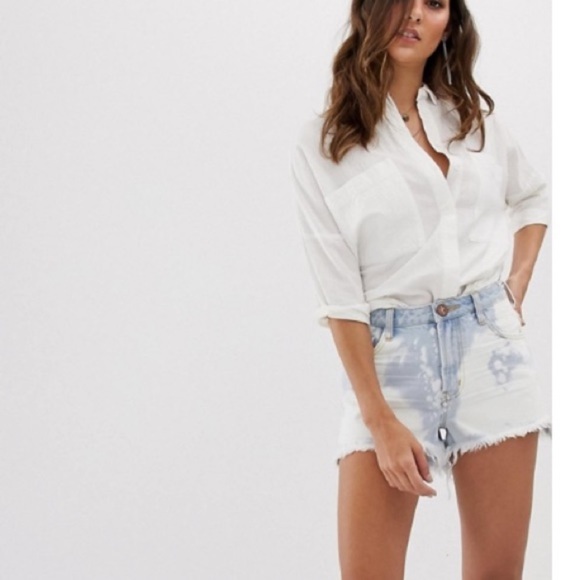 One Teaspoon Pants - One Teaspoon Bonita Bleach Affect Shorts size 30